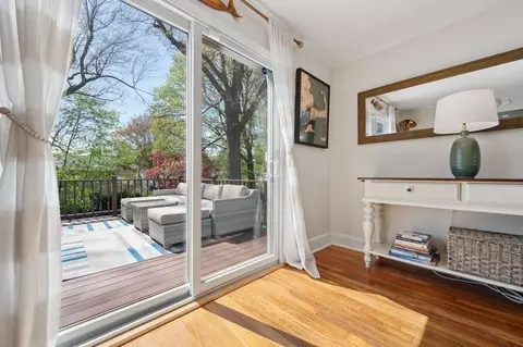 Exterior - 223 Beverly Rd, Worcester, MA 01605 photo 6 of 14