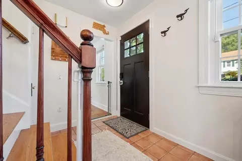 Entry Way - 223 Beverly Rd, Worcester, MA 01605 photo 1 of 3