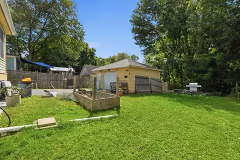 Exterior - 95 Cedar St, Framingham, MA 01702 photo 8 of 10