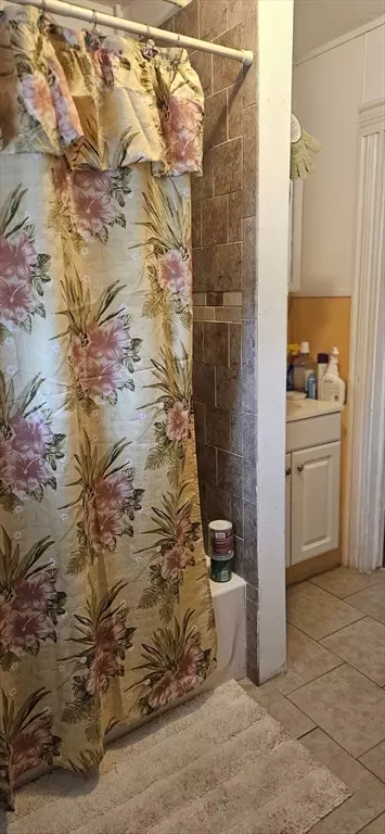 Bath - 95 Cedar St, Framingham, MA 01702 photo 1 of 1