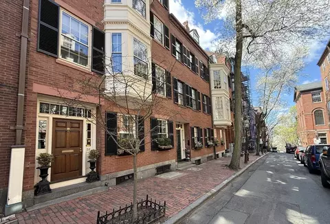 52 Pinckney St, Boston, MA 02114