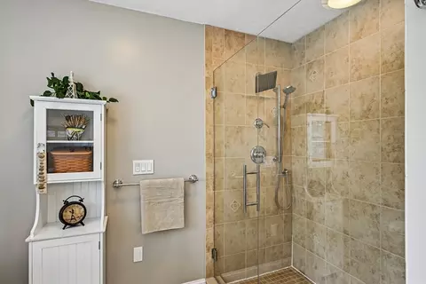 Bath - 249 Boxboro Rd, Stow, MA 01775 photo 4 of 7