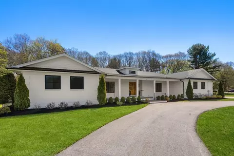 142 Buckskin Dr, Wayland, MA 01778