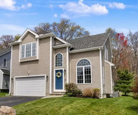 67 Zain Cir #67, Milford, MA 01757