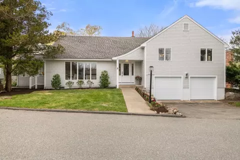 8 Marbee Rd, Rockport, MA 01966