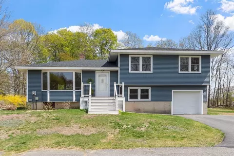 3 Smith Dr, Lunenburg, MA 01462