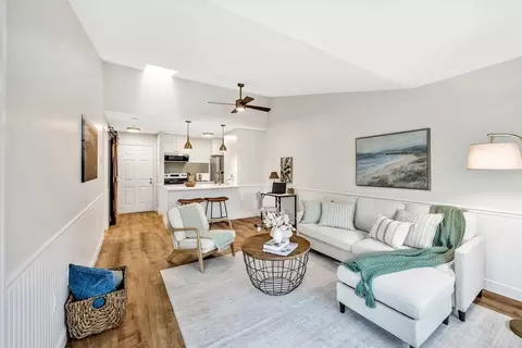 100 Fletcher Ln #G, Brewster, MA 02631