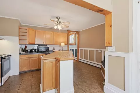 391 Middle St, Fall River, MA 02724 photo 14