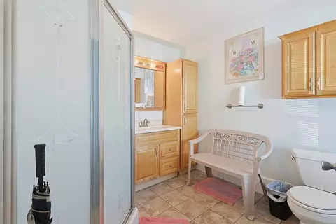 391 Middle St, Fall River, MA 02724 photo 22