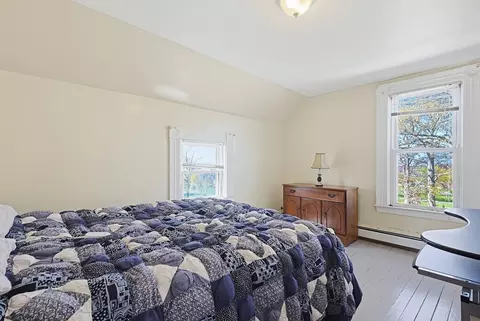 391 Middle St, Fall River, MA 02724 photo 40