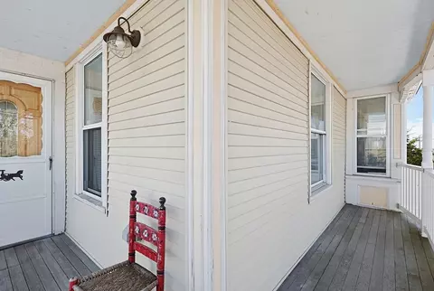 391 Middle St, Fall River, MA 02724 photo 6