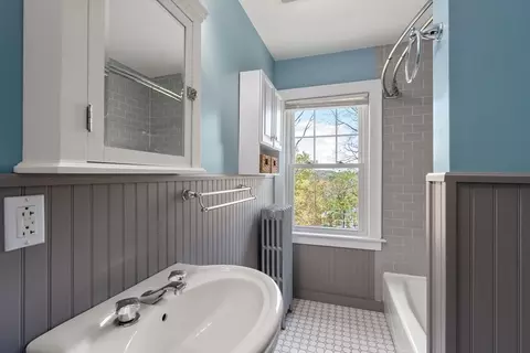 Bath - 40 Chatanika Ave, Worcester, MA 01602 photo 1 of 1