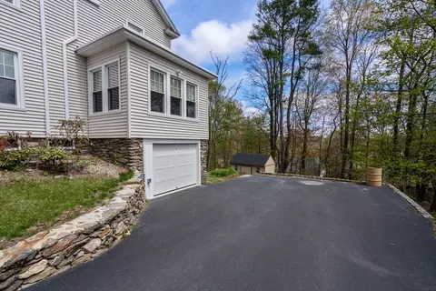 Exterior - 40 Chatanika Ave, Worcester, MA 01602 photo 3 of 6