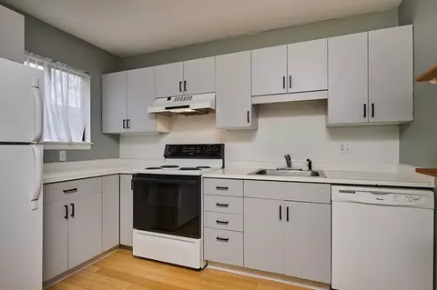 Kitchen - 170 E Hadley Rd #52, Amherst, MA 01002 photo 1 of 2