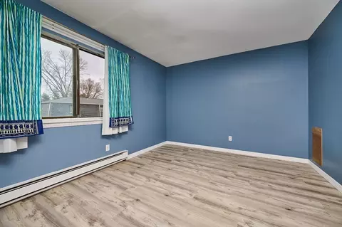 Bedroom - 170 E Hadley Rd #52, Amherst, MA 01002 photo 3 of 4