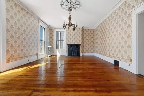 512 E Broadway, Boston, MA 02127 photo 4