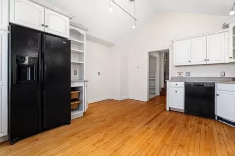 512 E Broadway, Boston, MA 02127 photo 13