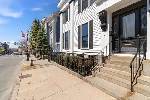 512 E Broadway, Boston, MA 02127
