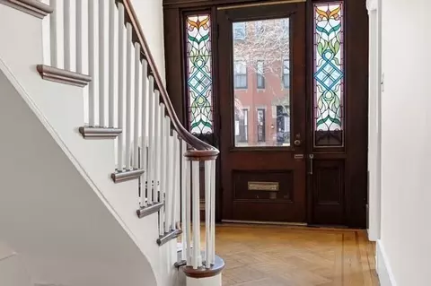 512 E Broadway, Boston, MA 02127 photo 2