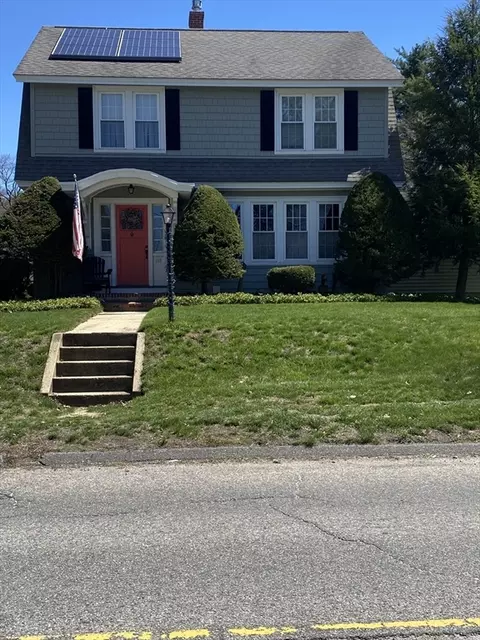 248 Elm St, Gardner, MA 01440