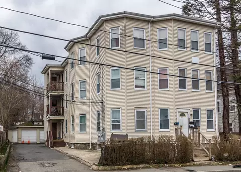 838-840 N Montello St, Brockton, MA 02301
