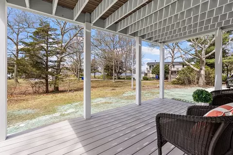 Exterior - 5 Bell Rd Ext, Bourne, MA 02532 photo 4 of 7