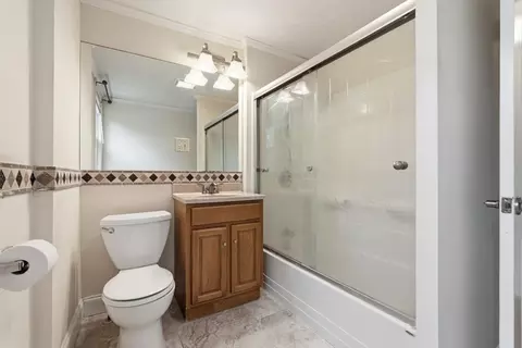 77 Dorset St, Springfield, MA 01108 photo 20