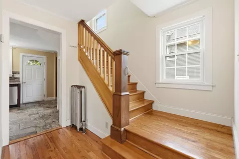 77 Dorset St, Springfield, MA 01108 photo 14