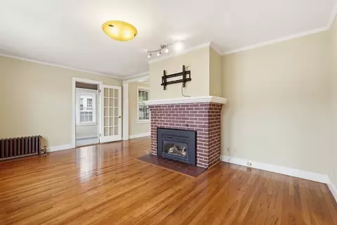 77 Dorset St, Springfield, MA 01108 photo 5