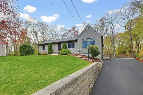 58 Ryder Cir, North Attleboro, MA 02760