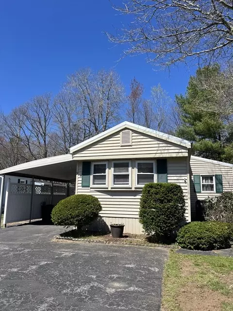 9 Christian Ave, Hudson, MA 01749