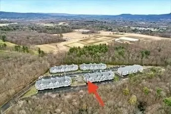 27 Greenleaves #726, Amherst, MA 01002