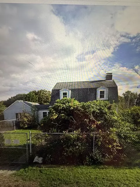 155 County St, Seekonk, MA 02771