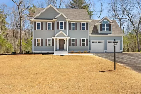 45 Gracey Way, Taunton, MA 02780