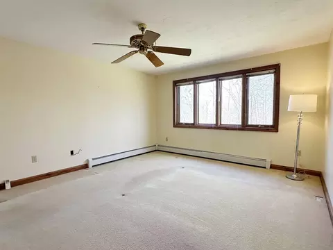 Bedroom - 399 Central Tpke, Sutton, MA 01590 photo 1 of 6