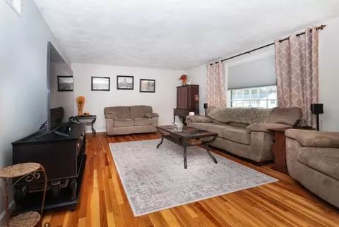 30 Burning Tree Rd, Natick, MA 01760 photo 5