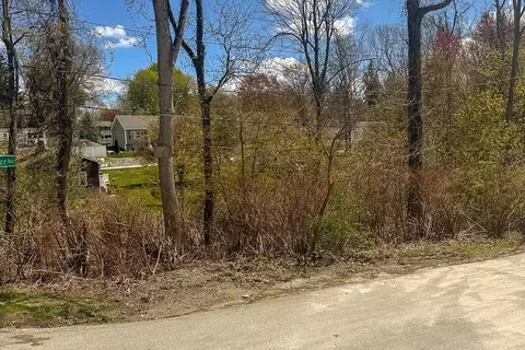 9 Luther Ave, Worcester, MA 01605 photo 2
