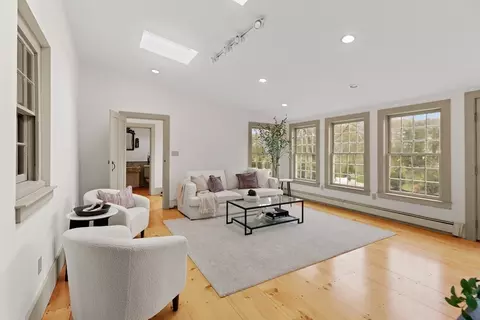 483 Franklin St, Reading, MA 01867 photo 4