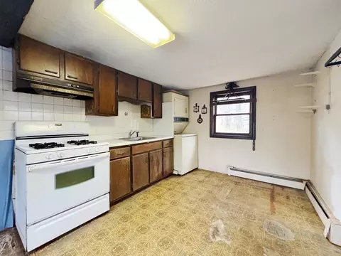 Kitchen - 445 Western Ave, Gloucester, MA 01930 photo 3 of 4