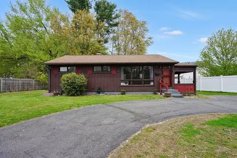 94 Cora Ave, Chicopee, MA 01013