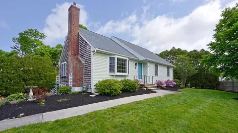 3 Fresh Water Rd, Harwich, MA 02645