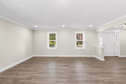 Living - 989 Bay St, Fall River, MA 02724 photo 7 of 7