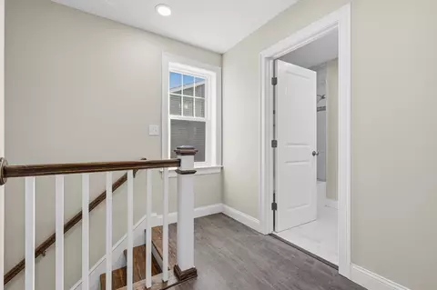 Entry Way - 989 Bay St, Fall River, MA 02724 photo 5 of 5
