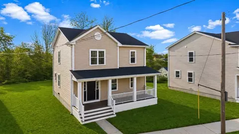 989 Bay St, Fall River, MA 02724
