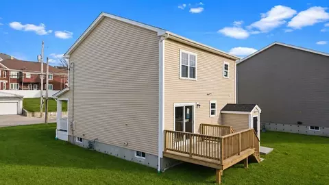 Exterior - 989 Bay St, Fall River, MA 02724 photo 6 of 6