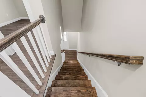 Entry Way - 989 Bay St, Fall River, MA 02724 photo 4 of 5