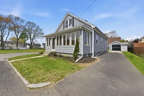 44 Frontenac St, Springfield, MA 01151 photo 3