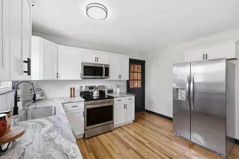 44 Frontenac St, Springfield, MA 01151 photo 15