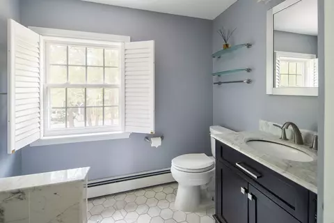 Bath - 18 Saddle Ridge Rd, Dover, MA 02030 photo 2 of 2
