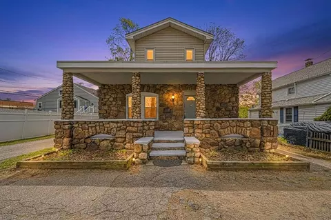 12 Marietta Ave, Braintree, MA 02184